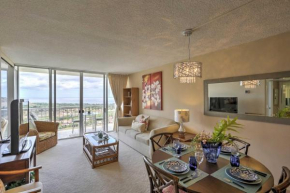 Makaha Condo Near Pokai Bay Beach with Ocean View!